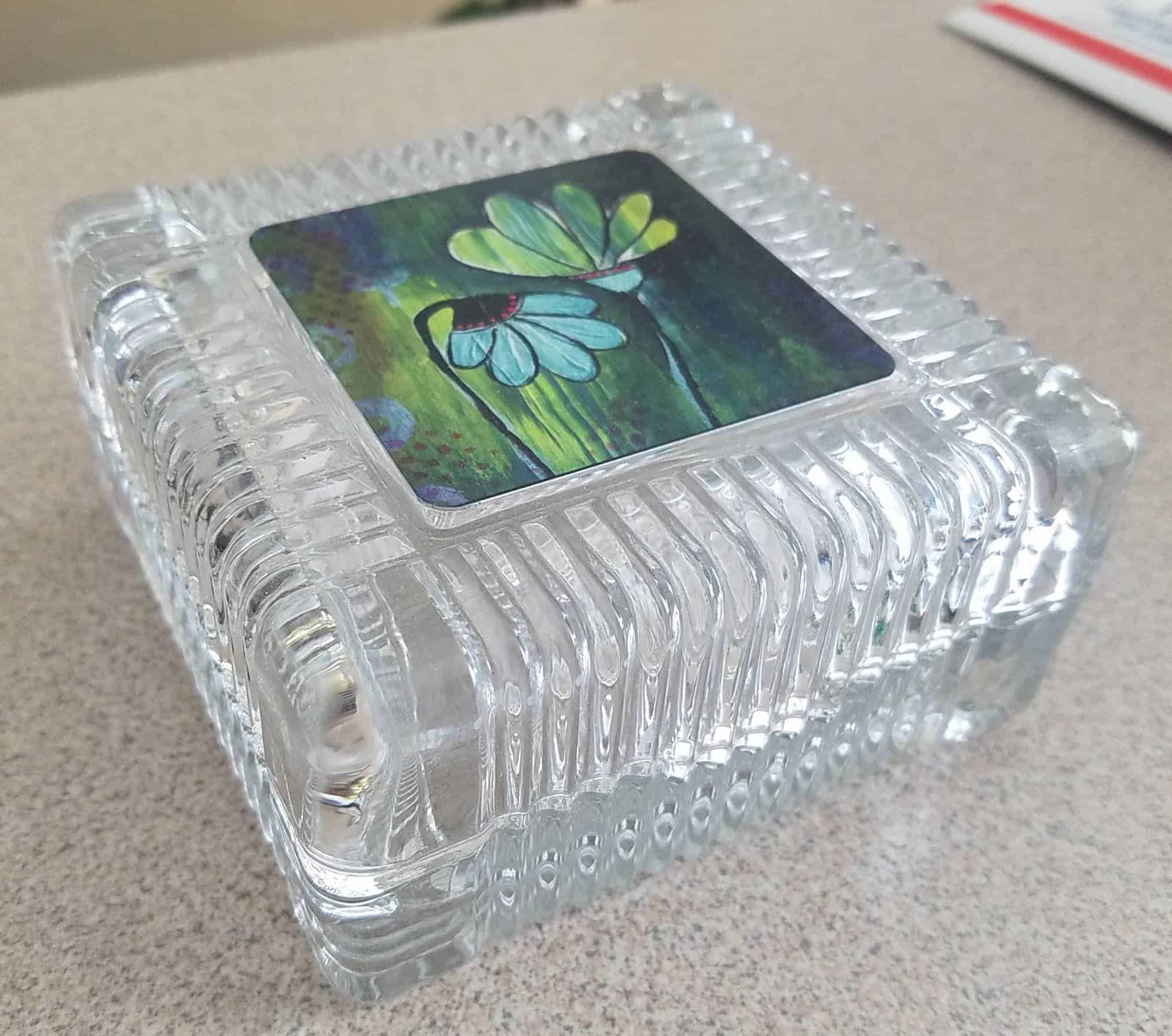 This Dripping Green - Glass Trinket Box is made with love by Studio Patty D! Shop more unique gift ideas today with Spots Initiatives, the best way to support creators.