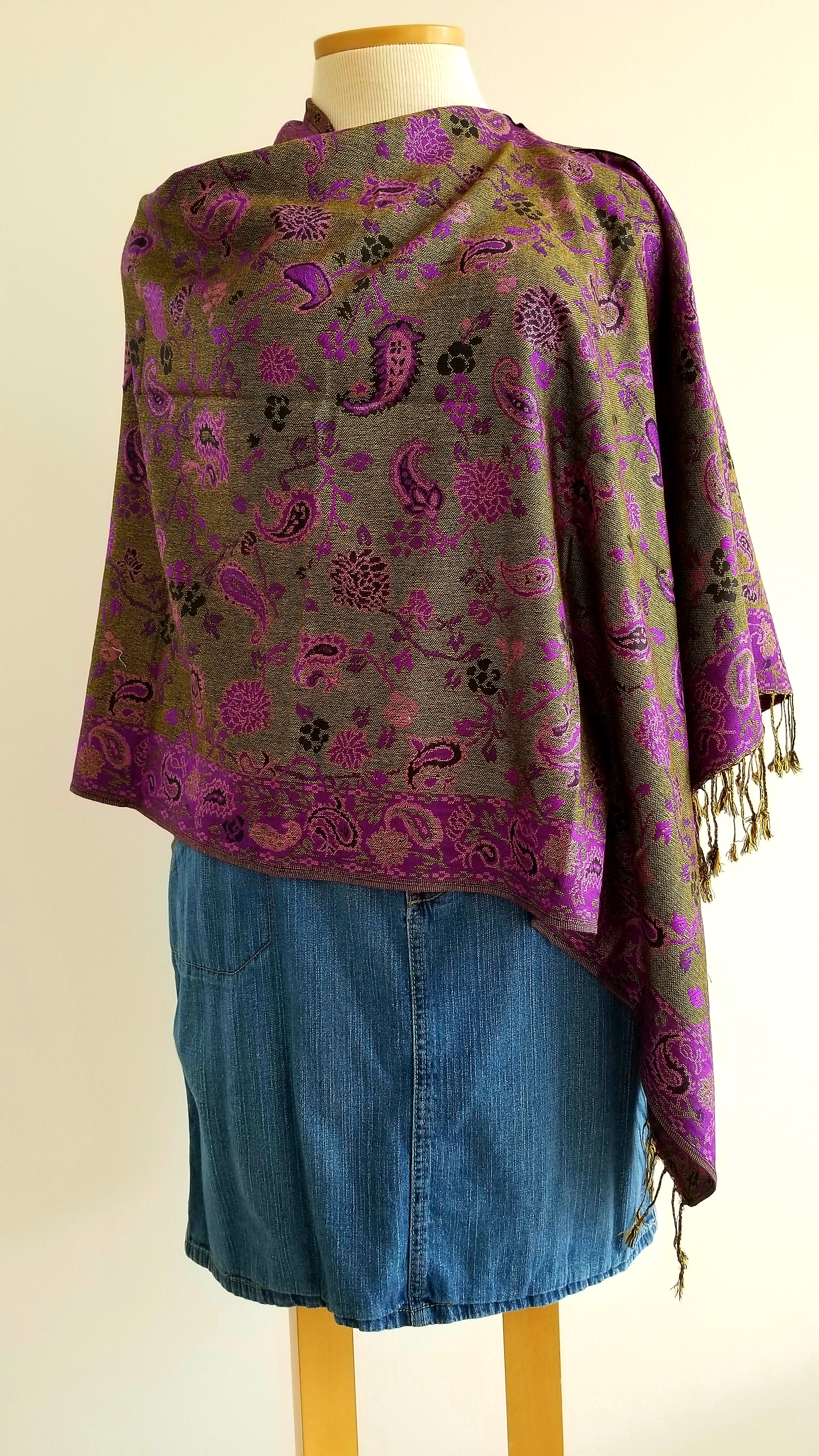 This Purple / Black / Gold Paisley Flower Popover Reversible Shawlmina Shawl- Silk Blend - Fits most is made with love by The Creative Soul Sisters! Shop more unique gift ideas today with Spots Initiatives, the best way to support creators.
