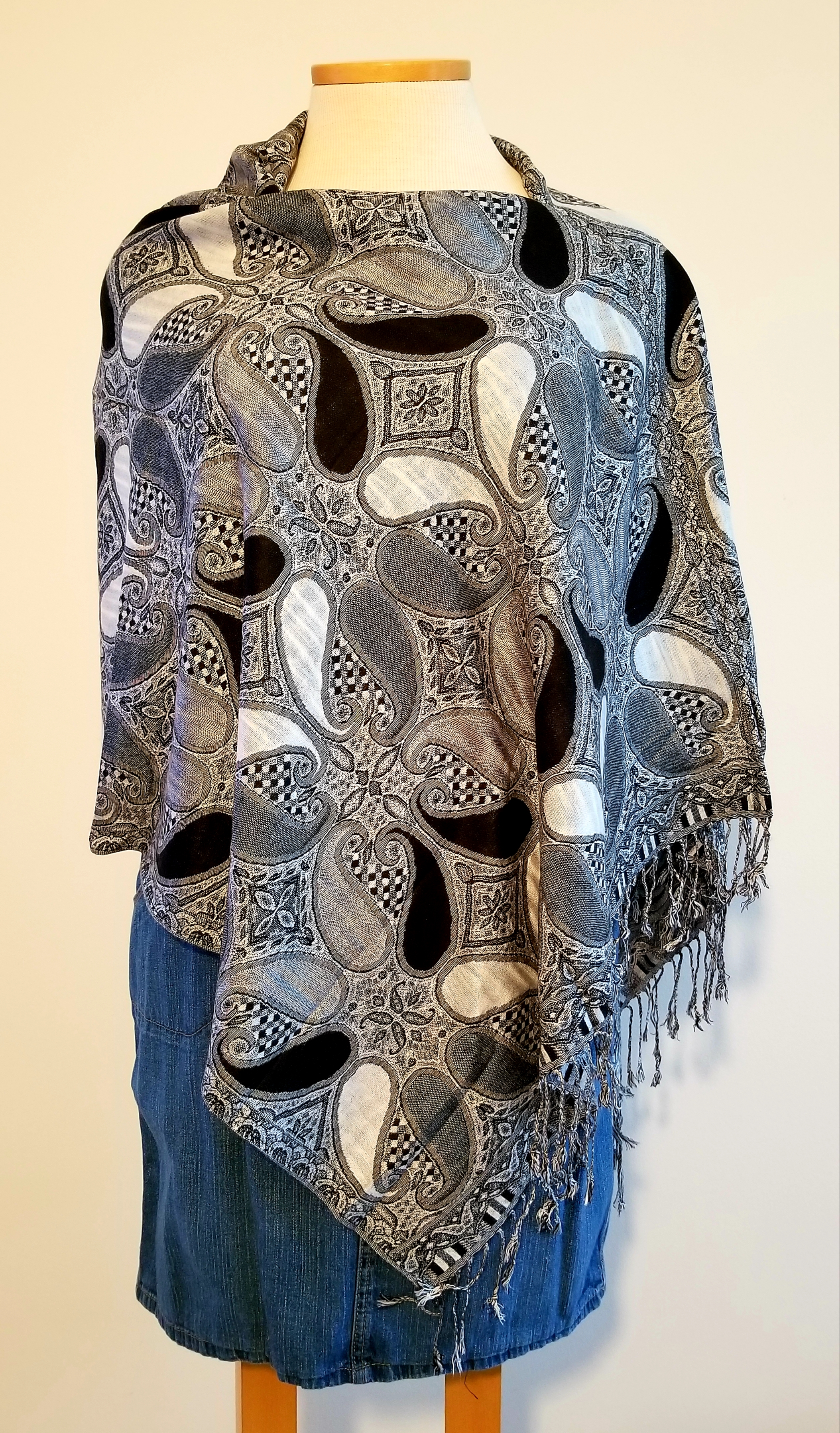 This Black White Silver Gray Modern Print Reversible Popover Shawlmina Shawl- Viscose Silk Blend - Fits most is made with love by The Creative Soul Sisters! Shop more unique gift ideas today with Spots Initiatives, the best way to support creators.