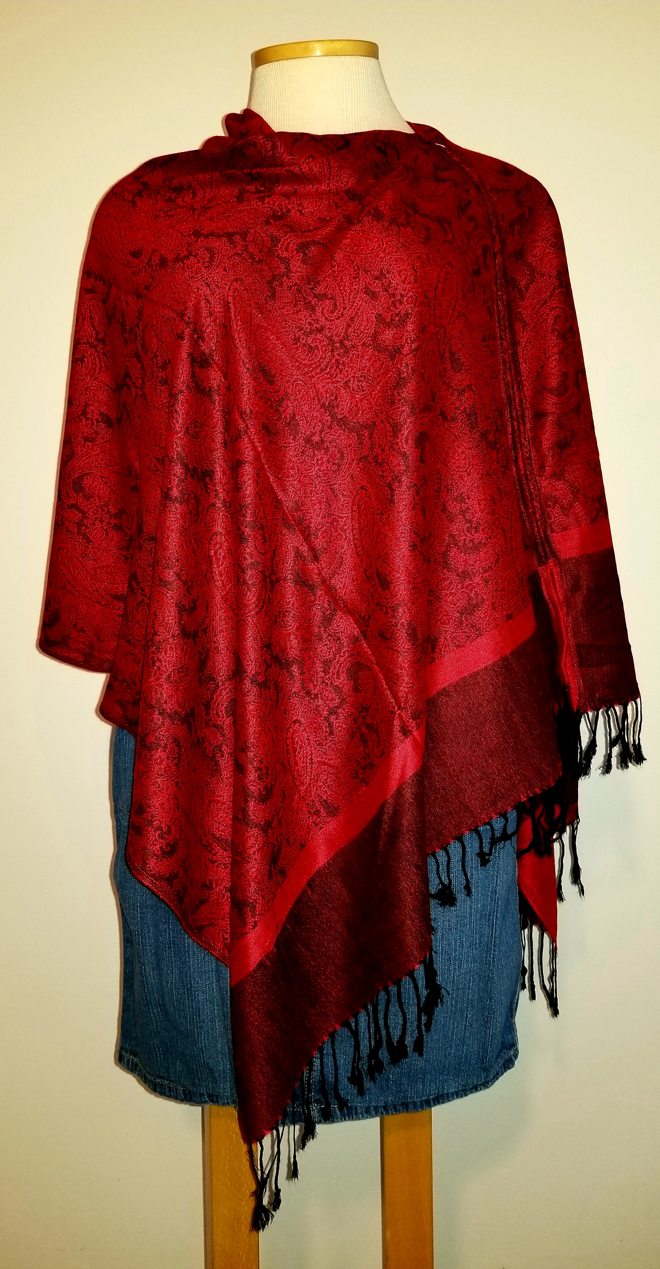 This Red / Black Paisley Reversible Popover Shawlmina Shawl- Silk Blend- Fits most is made with love by The Creative Soul Sisters! Shop more unique gift ideas today with Spots Initiatives, the best way to support creators.