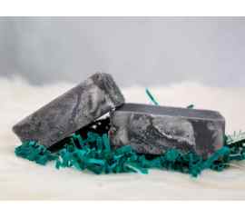 This Organic Tea Tree soap with Activated Charcoal is made with love by Sudzy Bums! Shop more unique gift ideas today with Spots Initiatives, the best way to support creators.