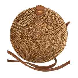 This Bali Crossbody in Rattan is made with love by Geneva Treasures! Shop more unique gift ideas today with Spots Initiatives, the best way to support creators.