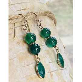 This Green chalcedony beaded earrings by Earth Karma is made with love by EARTH KARMA! Shop more unique gift ideas today with Spots Initiatives, the best way to support creators.