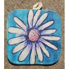 This Pot Holder - Daisy is made with love by Studio Patty D! Shop more unique gift ideas today with Spots Initiatives, the best way to support creators.