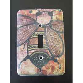 This Bee - Single Switch Plate is made with love by Studio Patty D at Image Awards! Shop more unique gift ideas today with Spots Initiatives, the best way to support creators.